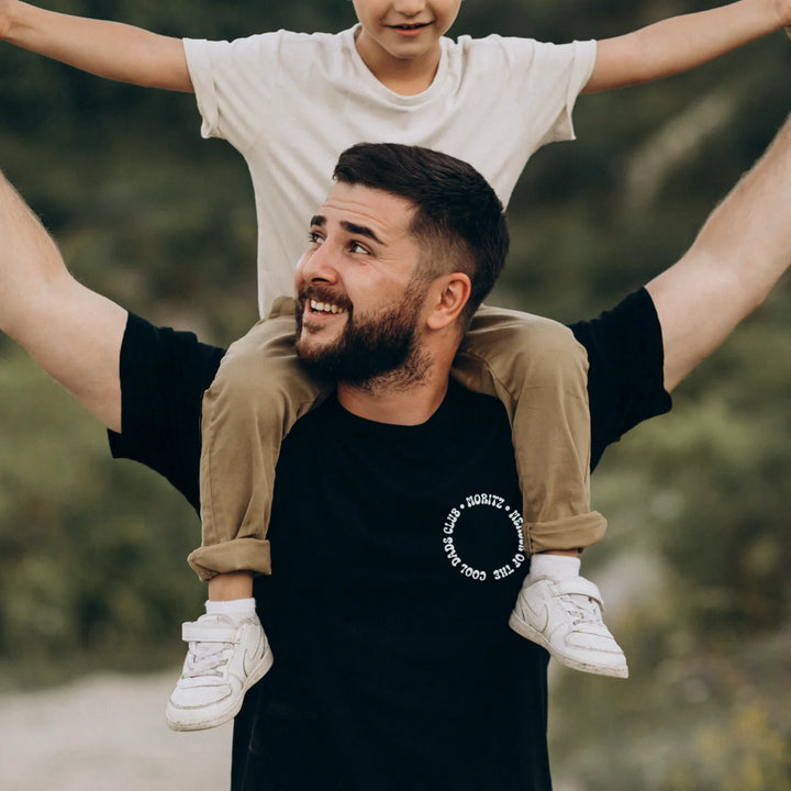 Personalisiertes T-Shirt "Cool Dads Club"