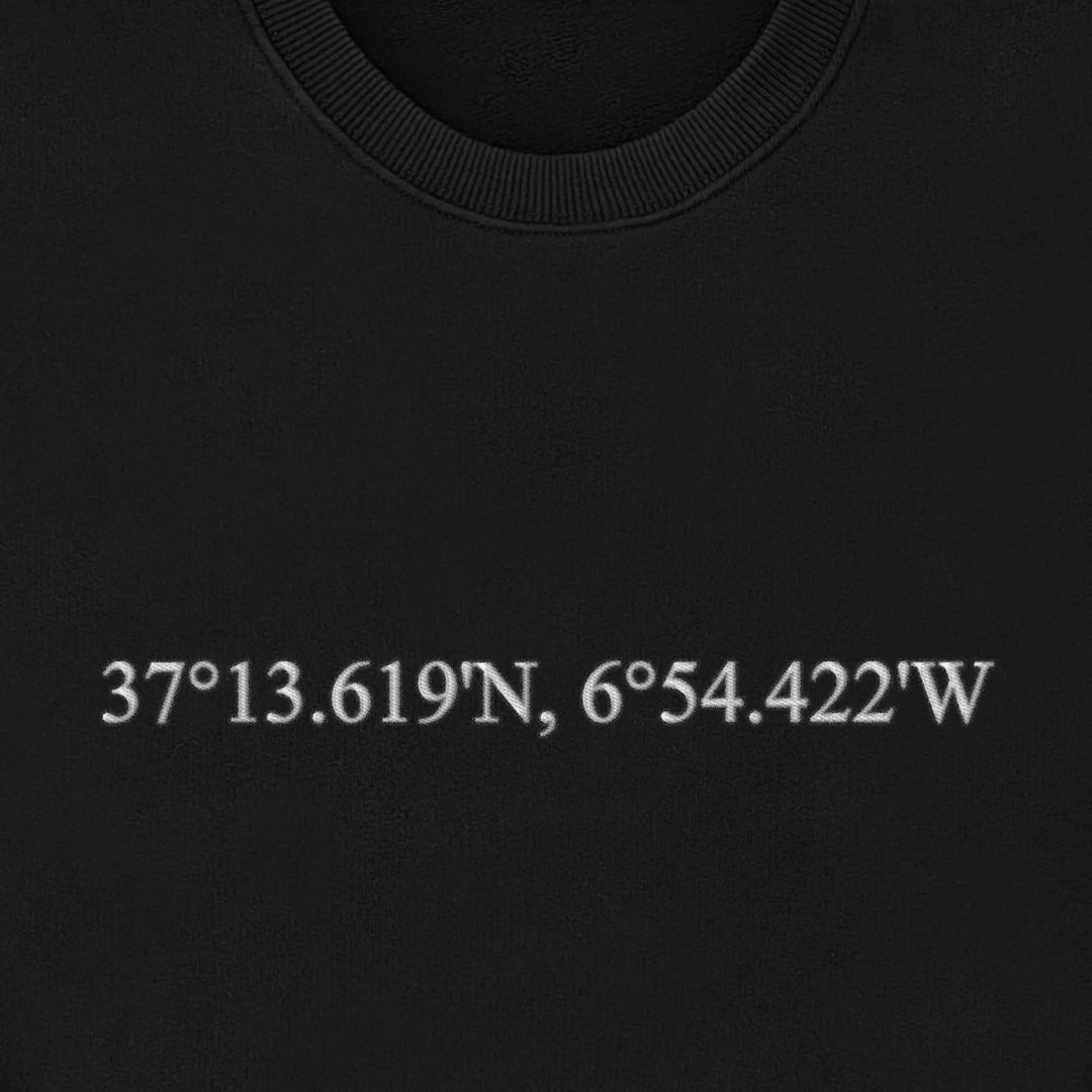 Personalisierter Sweater Bestickt "Koordinaten"