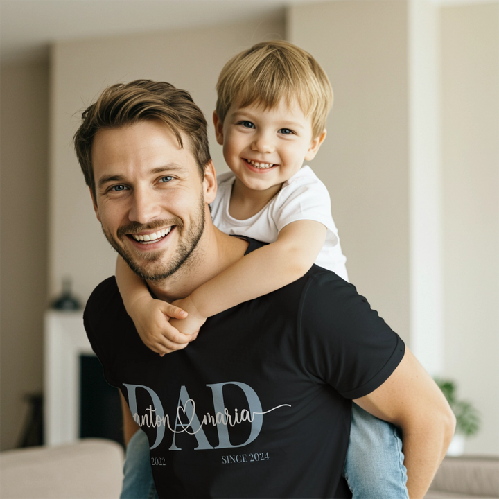 Personalisiertes T-Shirt "Dad"