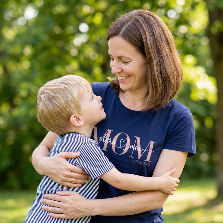 Personalisiertes T-Shirt "Mom"