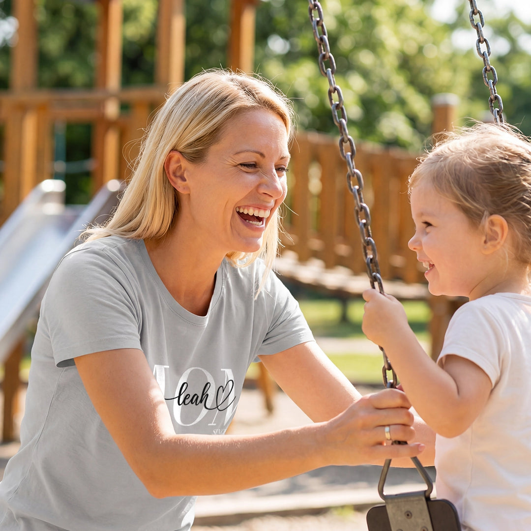 Personalisiertes T-Shirt "Mom"