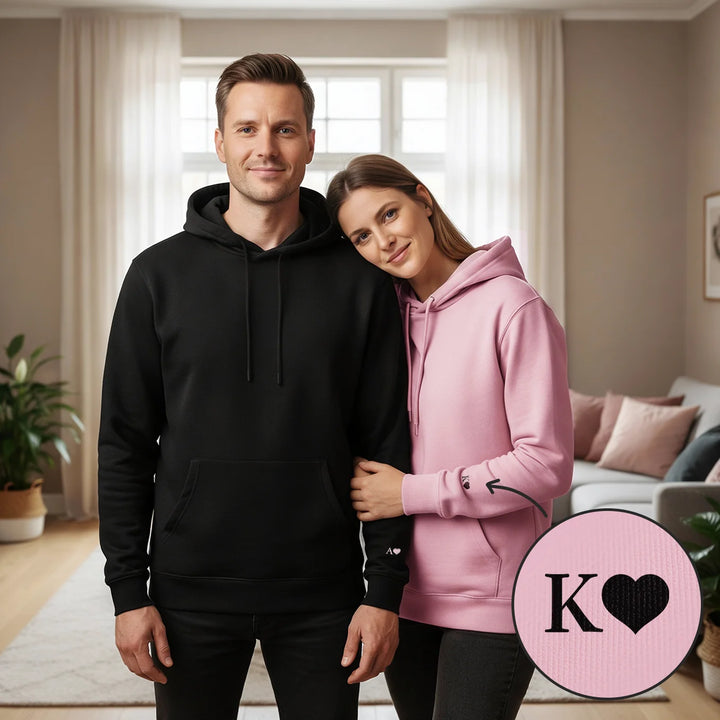 Personalisierte Partner-Hoodies "Herz & Initialen"