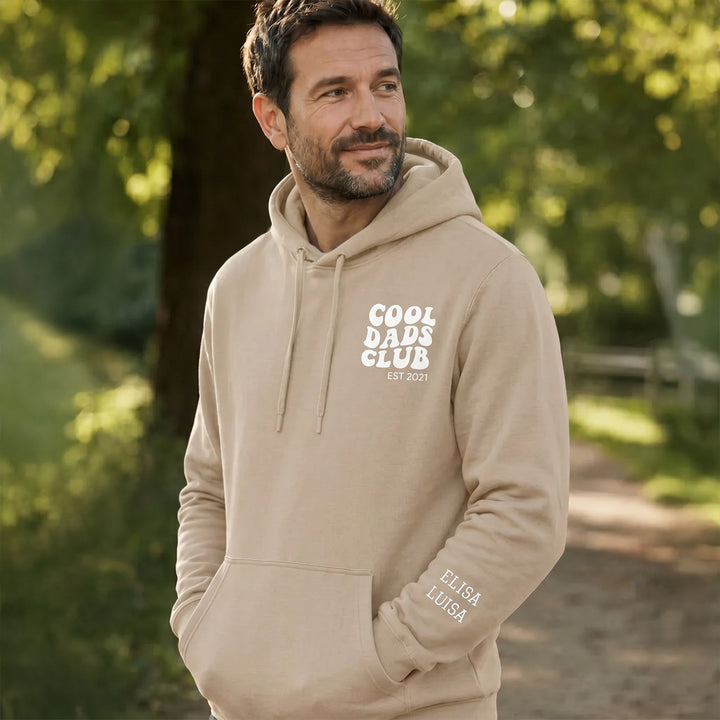 Personalisierter Hoodie "Cool Dads Club" mit Ärmeldruck