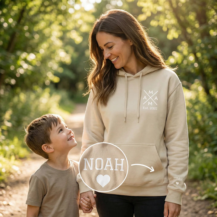 Personalisierter Hoodie "Mama Cross" mit Ärmeldruck