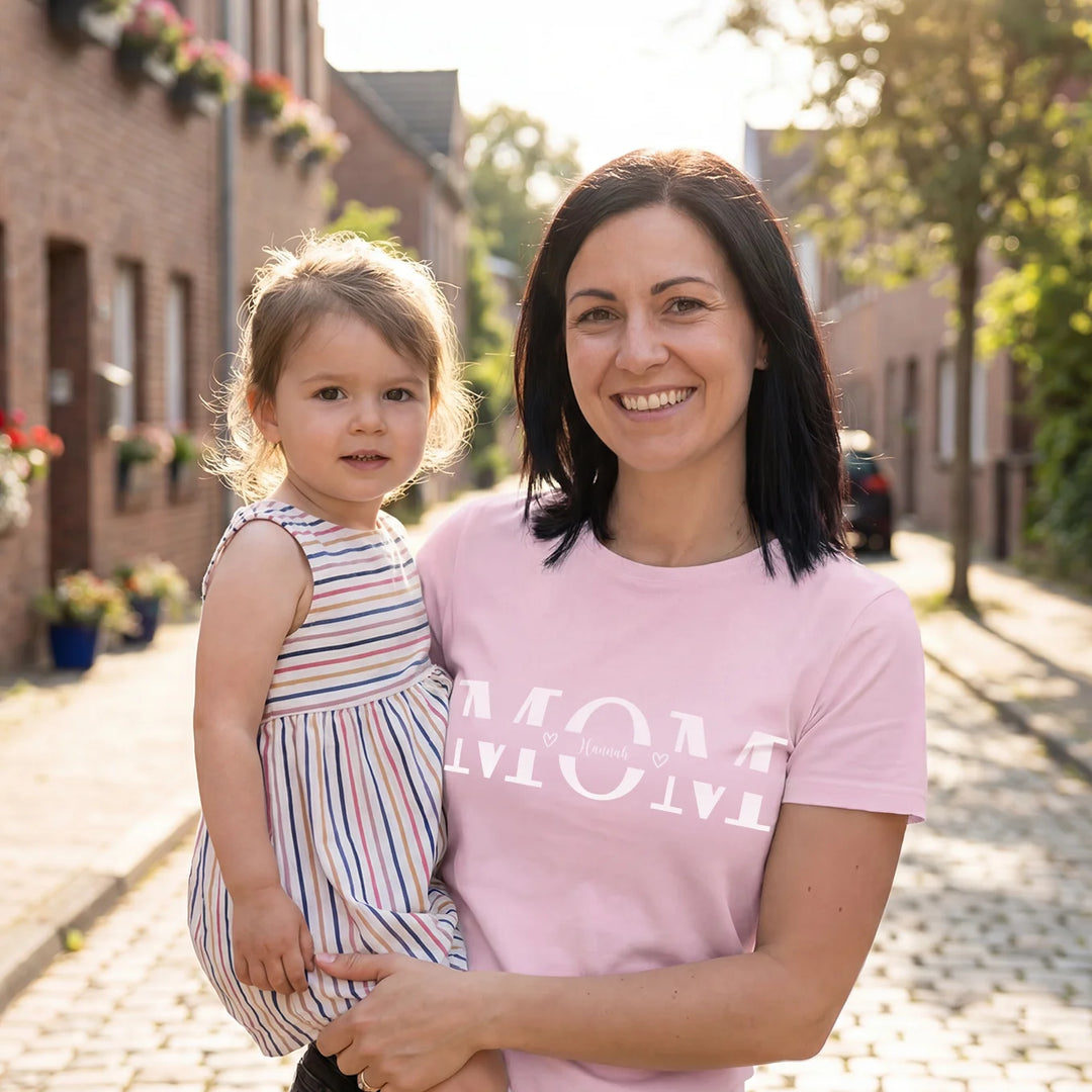 Personalisiertes T-Shirt "Mom"