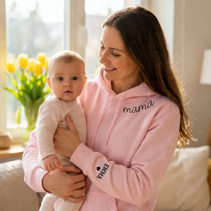 Personalisierter Hoodie “Für Mama” mit Ärmeldruck