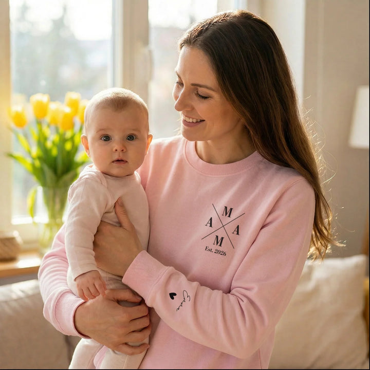 Personalisierter Sweater "Mama Cross" mit Ärmeldruck