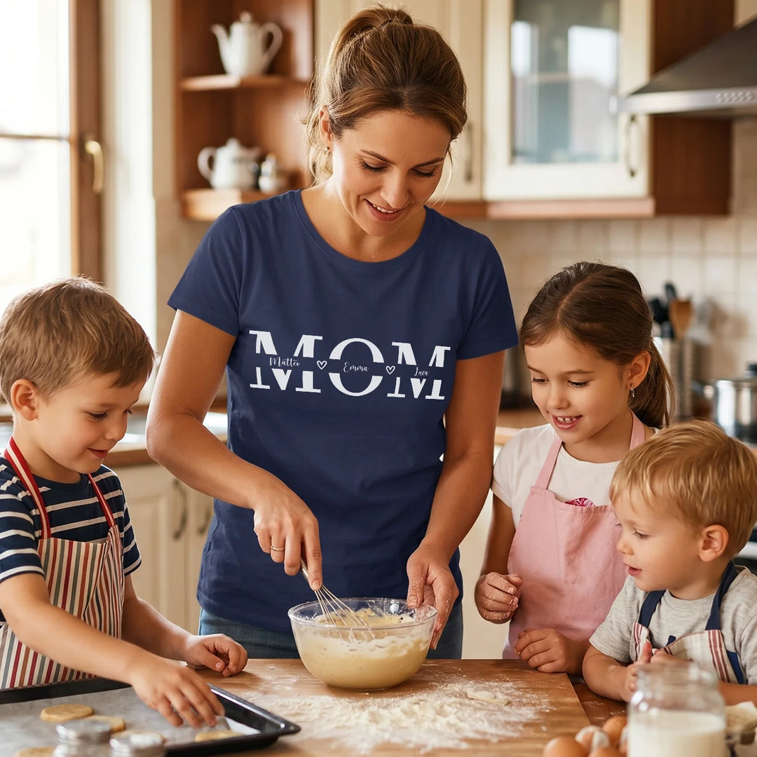 Personalisiertes T-Shirt "Mom"