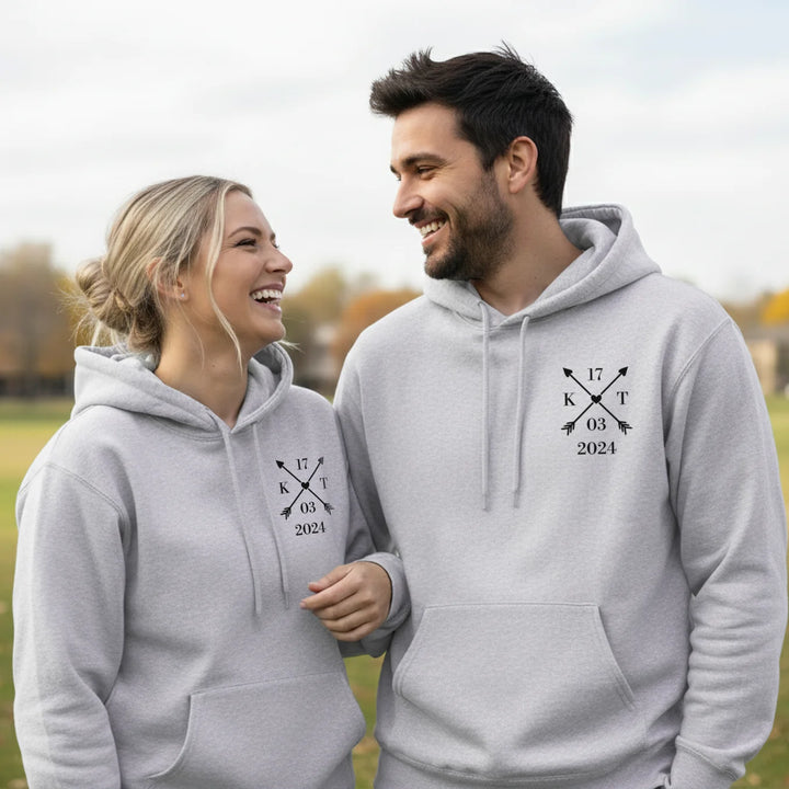 Personalisierter Hoodie "Herz & Datum"