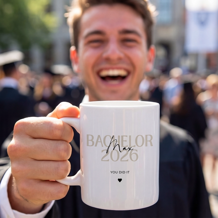 Personalisierte Tasse "Bachelor"