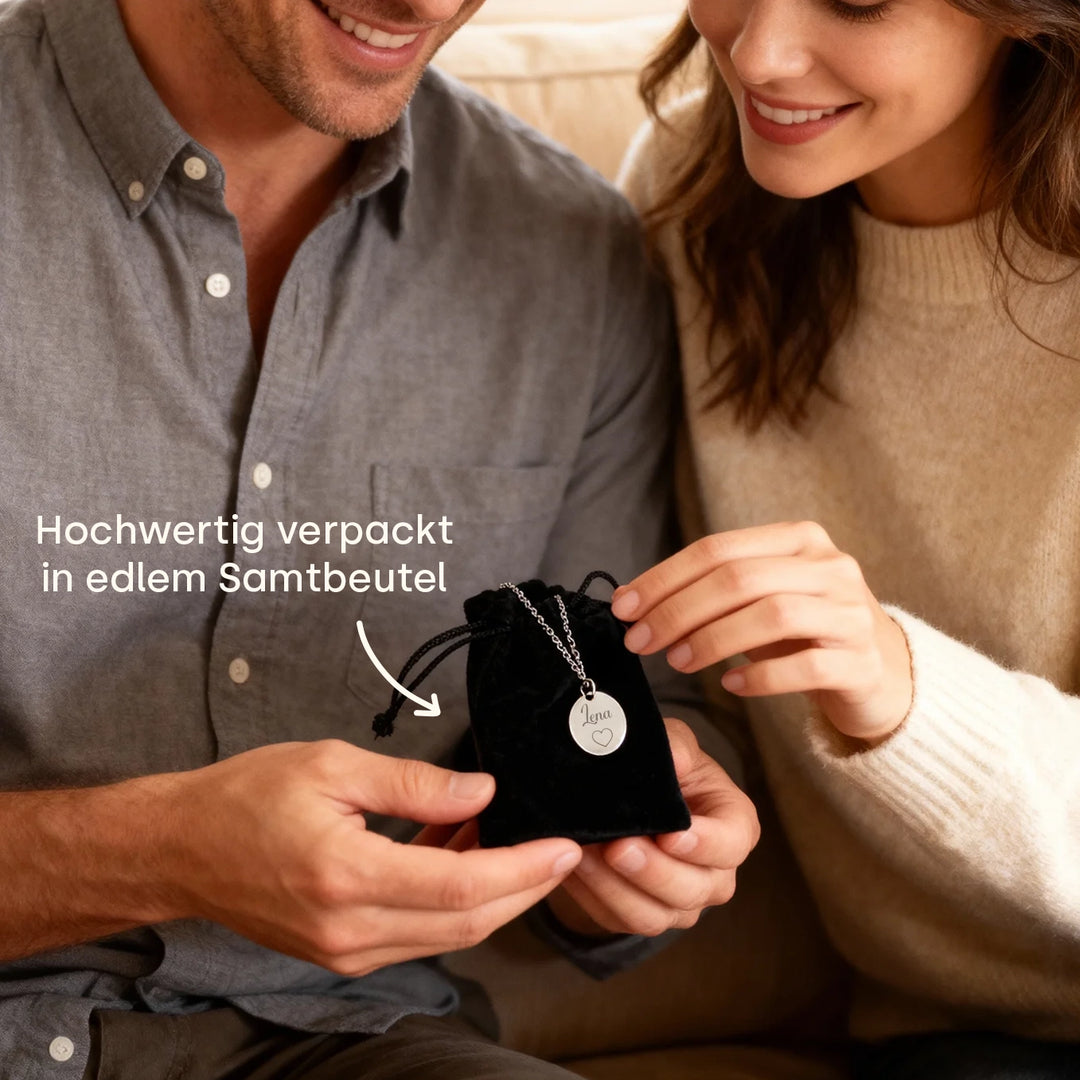 Personalisierte Halskette "Love"