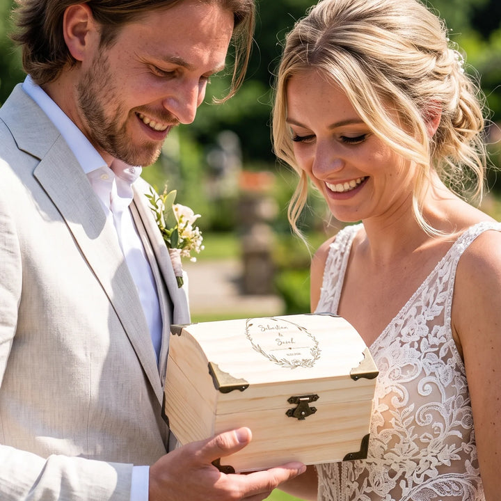 Personalisierte Schatztruhe "Hochzeit"