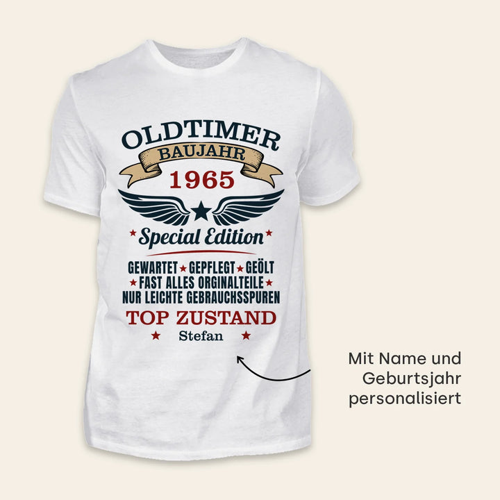 Weißes Oldtimer-T-Shirt, personalisiert mit Namen und Geburtsjahr