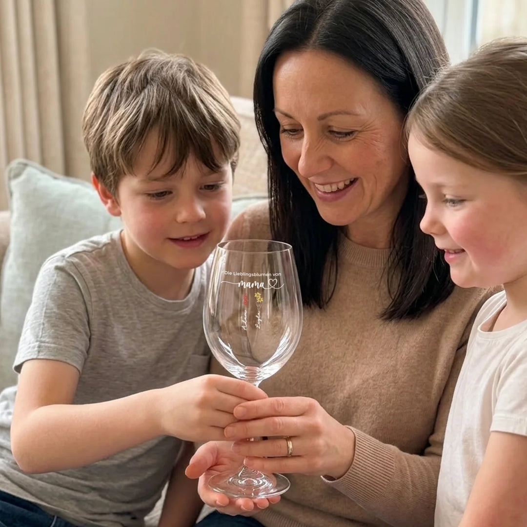 Personalisiertes Weinglas "Blumen für Mama"