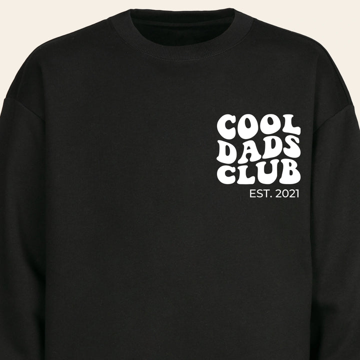 Personalisierter Sweater "Cool Dads Club" mit Ärmeldruck