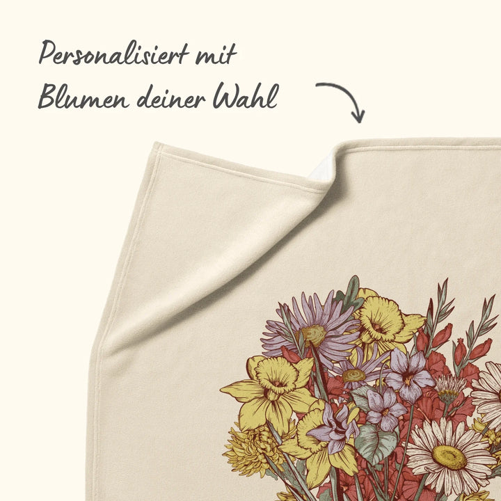 Personalisierte Decke „Blumenstrauß“ als Geschenk für Oma: bunter Blumenstrauß nach Wunsch zusammenstellbar – famwalls