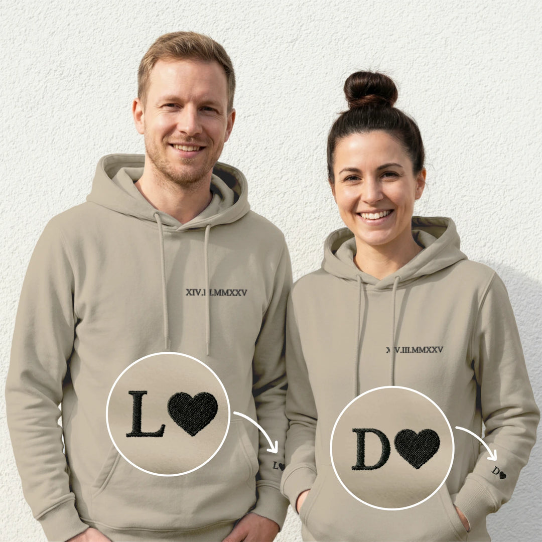 Personalisierte Partner-Hoodies mit Stick "Römische Zahlen"