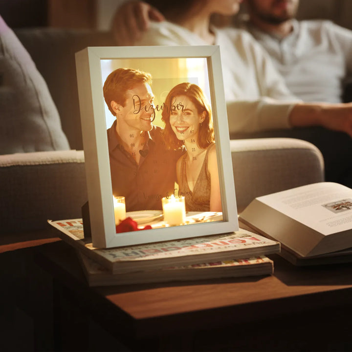 LED Bilderrahmen mit personalisiertem Bild "Our Special Date"