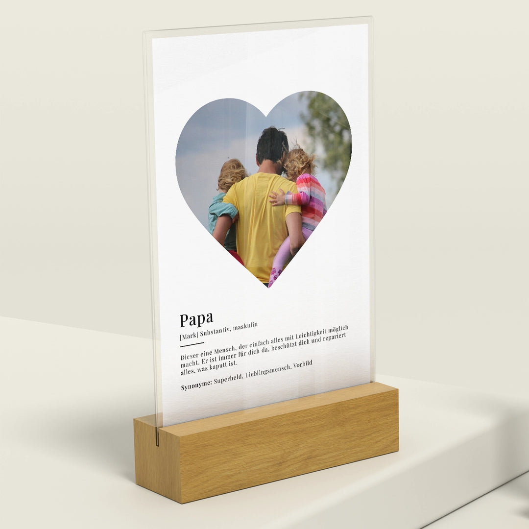 Acryl-Glas "Papa Definition" mit Foto in Herzform famwalls