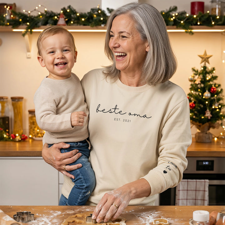 Personalisierter Sweater mit Namen "Oma"