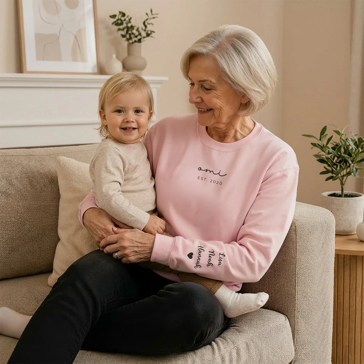 Personalisierter Sweater mit Namen "Oma"