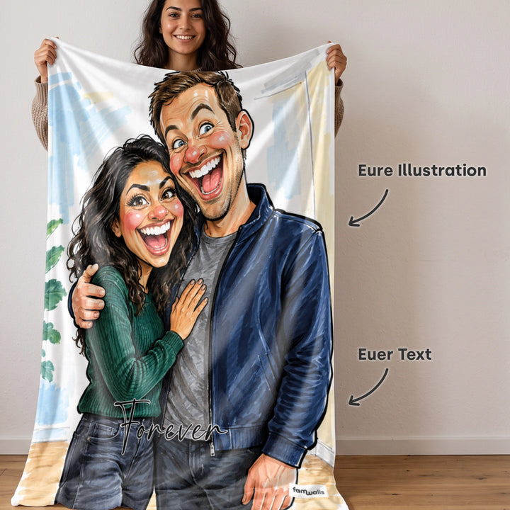 Frau hält die Couple-Sketch-Decke mit gezeichnetem Paar und Wunschtext „Forever“ hoch