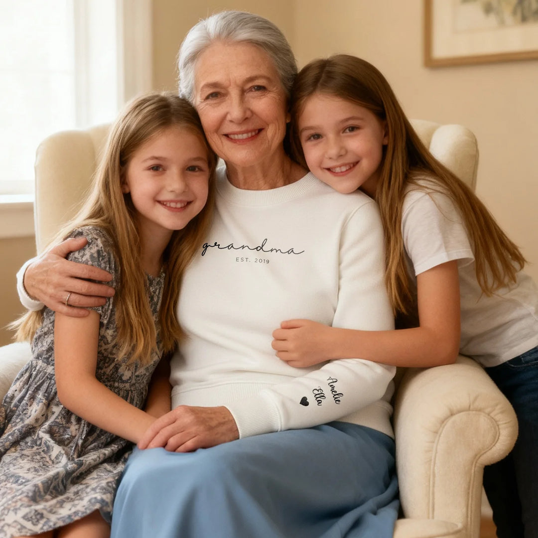 Personalisierter Sweater mit Namen "Oma"