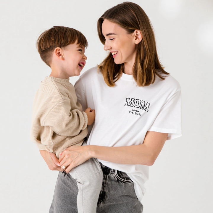 Personalisiertes Oversized T-Shirt "Mom"