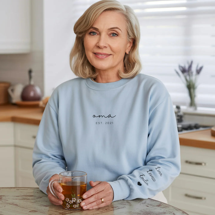 Personalisierter Sweater mit Namen "Oma"