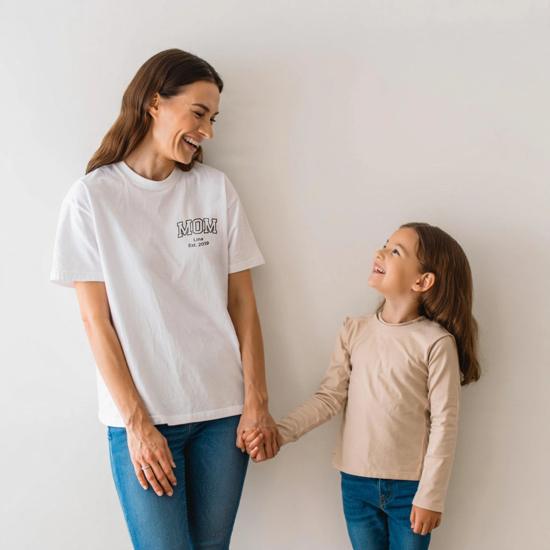 Personalisiertes Oversized T-Shirt "Mom"