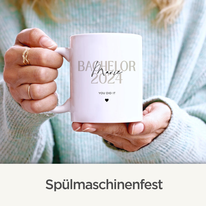 Personalisierte Tasse "Bachelor" famwalls