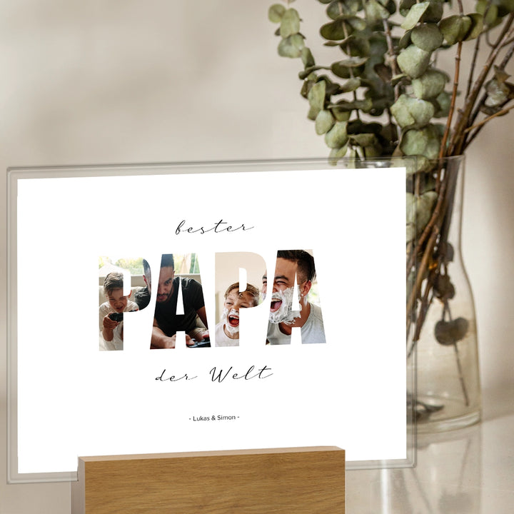 Personalisiertes Acryl-Glas "Papa Wort" mit 2 Fotos famwalls