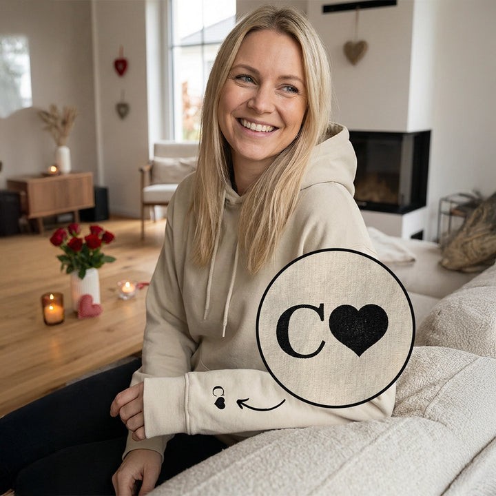 Personalisierte Partner-Hoodies "Herz & Initialen"